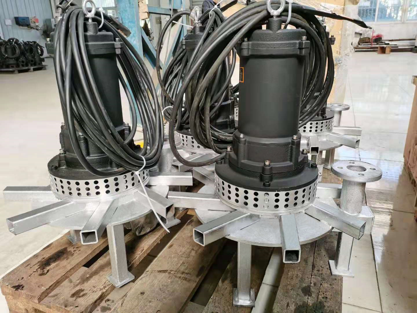 山西某公司訂購(gòu)一批潛水離心曝氣機(jī)